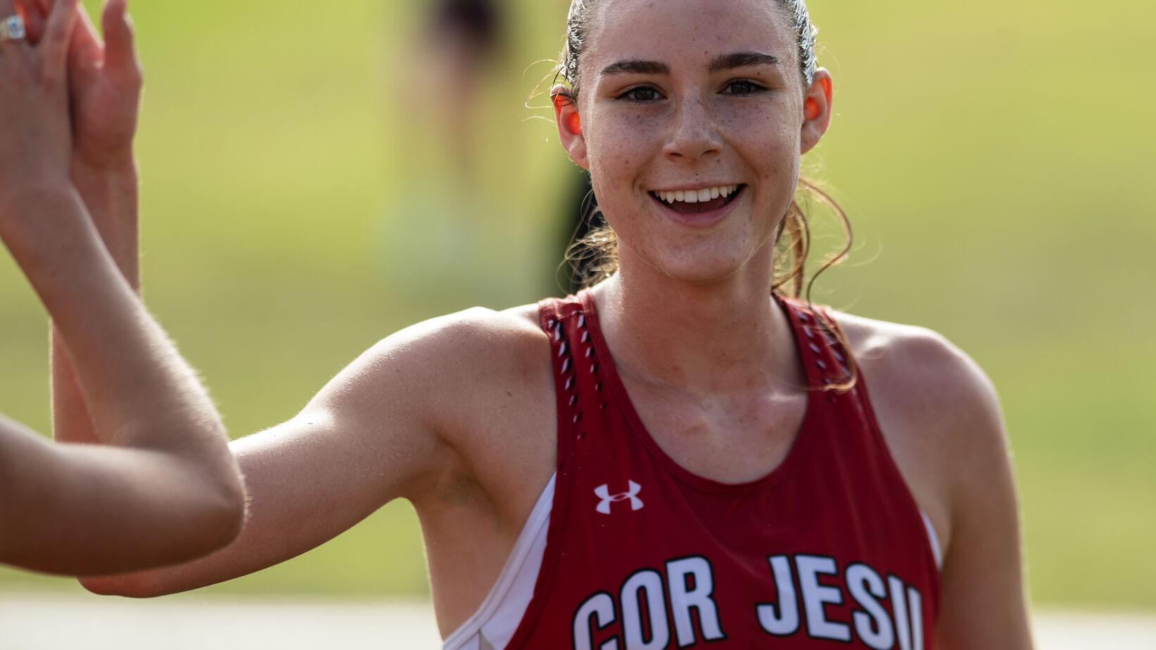 5 high school girls cross country runners to watch this season